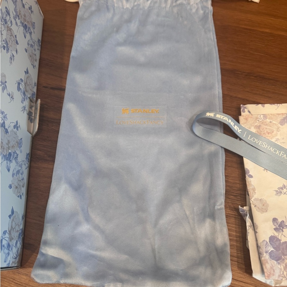 LoveShackFancy Stanley Box, dust bag, ribbon, and tissue paper - Picture 7 of 9